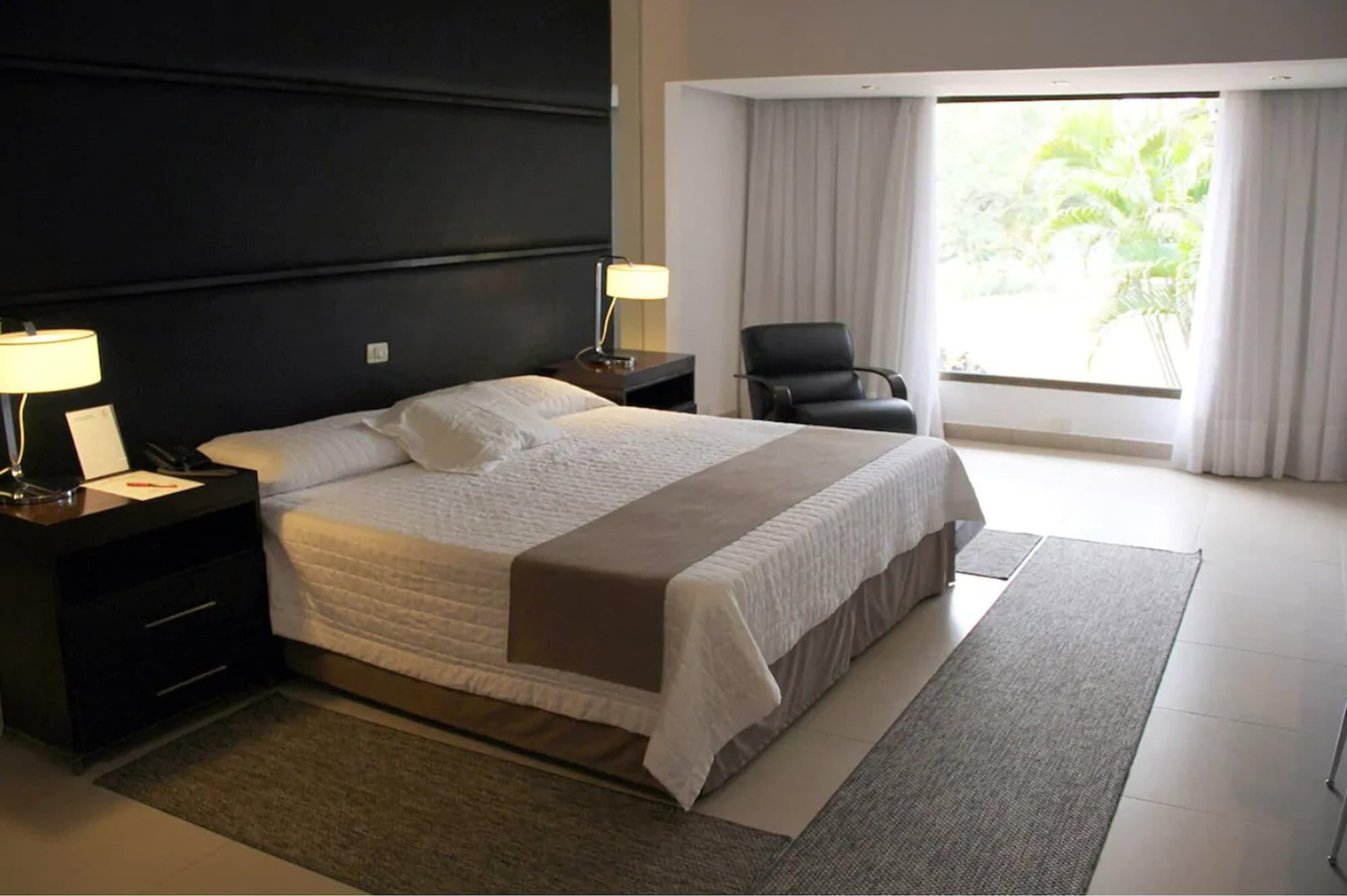 Yacht & Golf Club Paraguayo, A Tribute Portfolio Resort Lambare Dış mekan fotoğraf