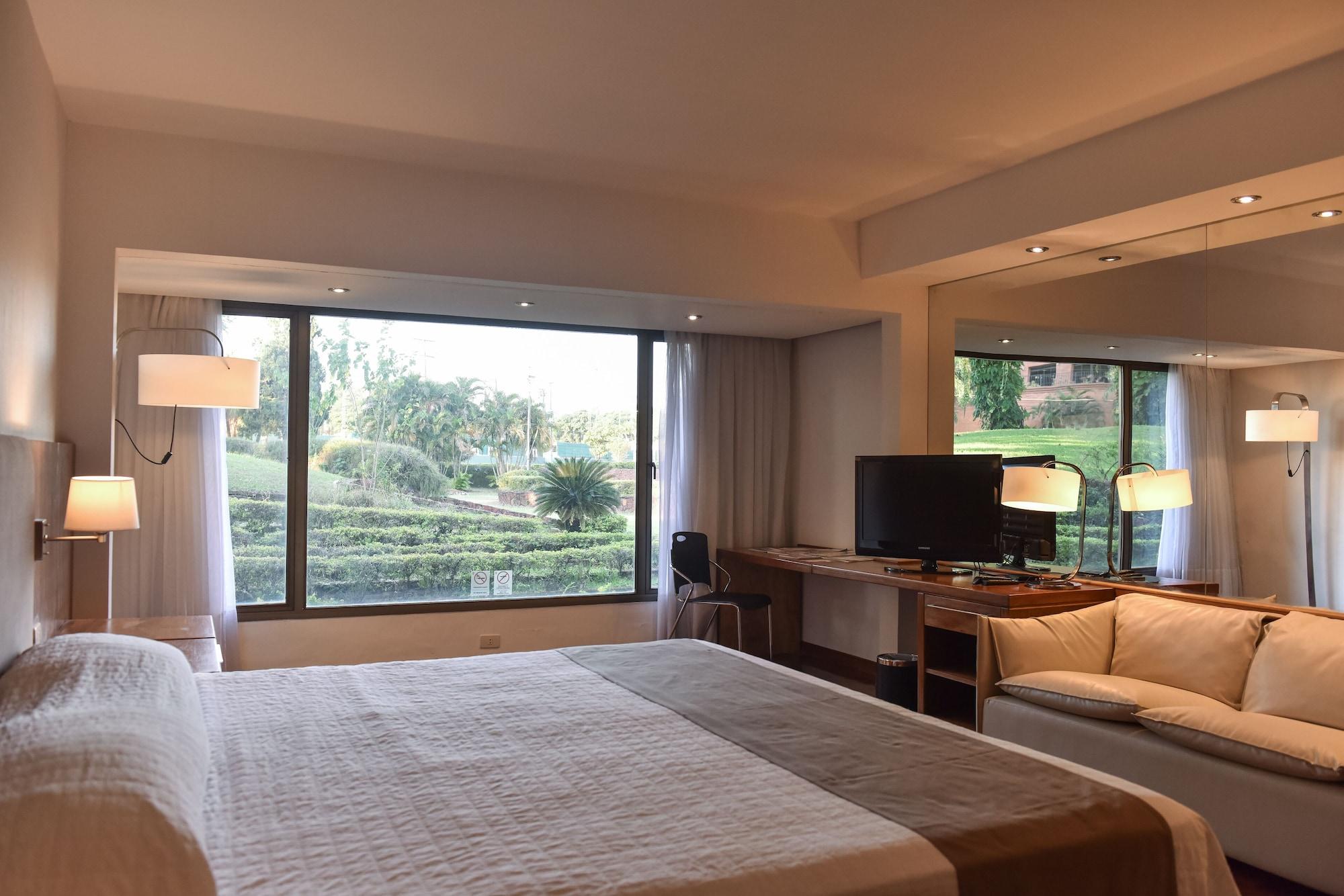 Yacht & Golf Club Paraguayo, A Tribute Portfolio Resort Lambare Dış mekan fotoğraf